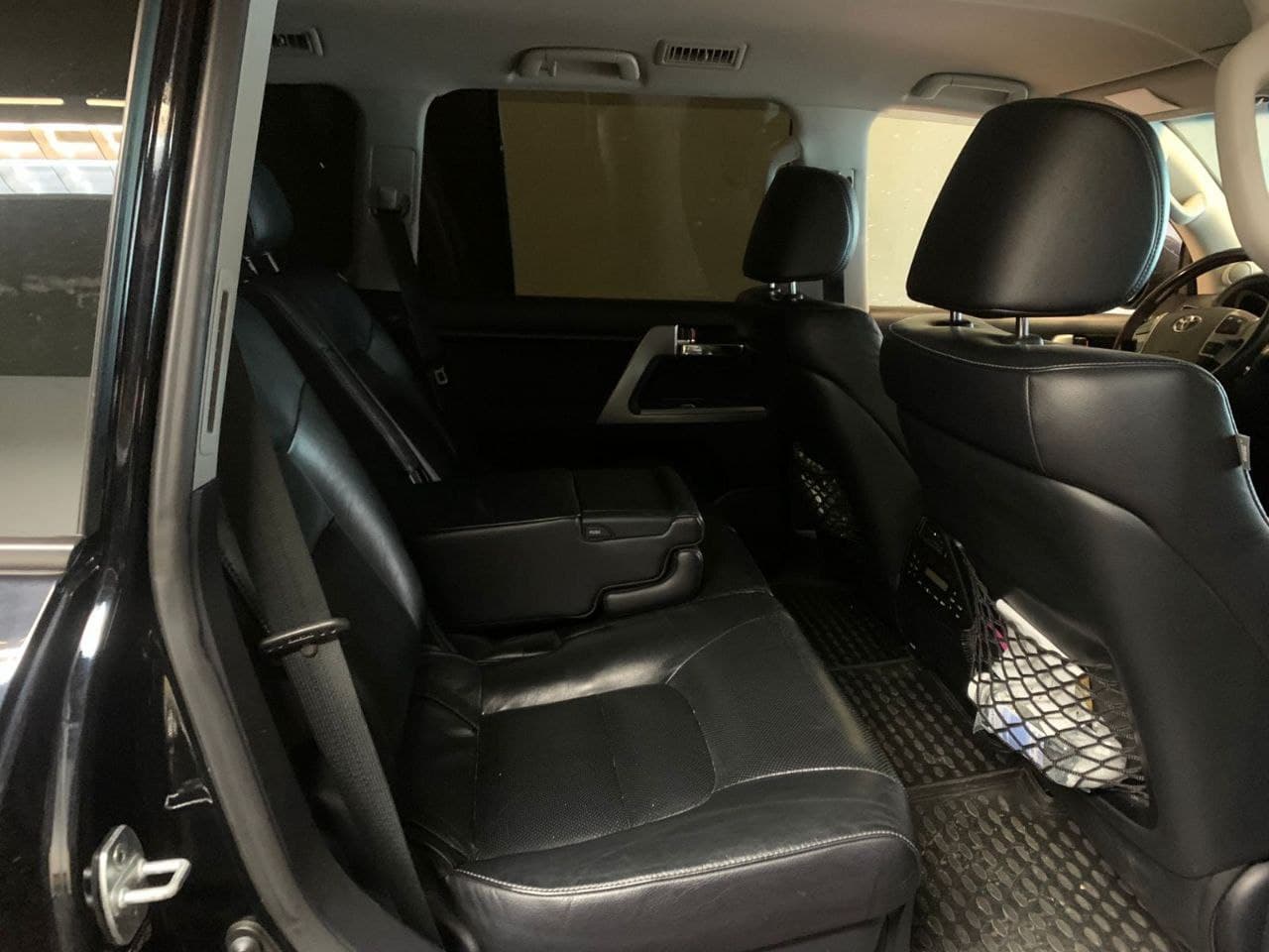 Перетяжка салона Land Cruiser 200 в автоателье Цех №13, до — фото 4