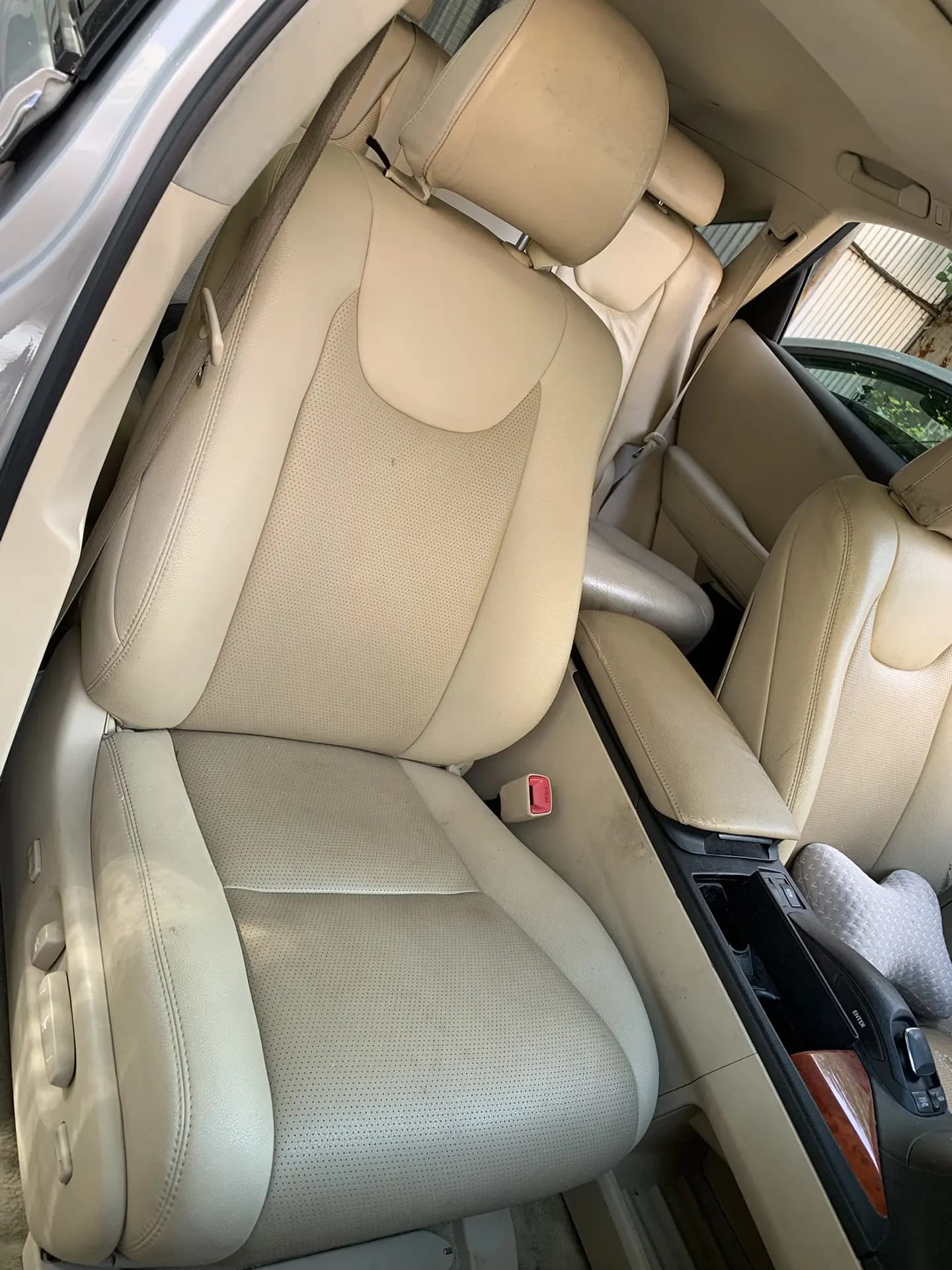 Перетяжка салона Lexus в автоателье Цех №13, до — фото 9
