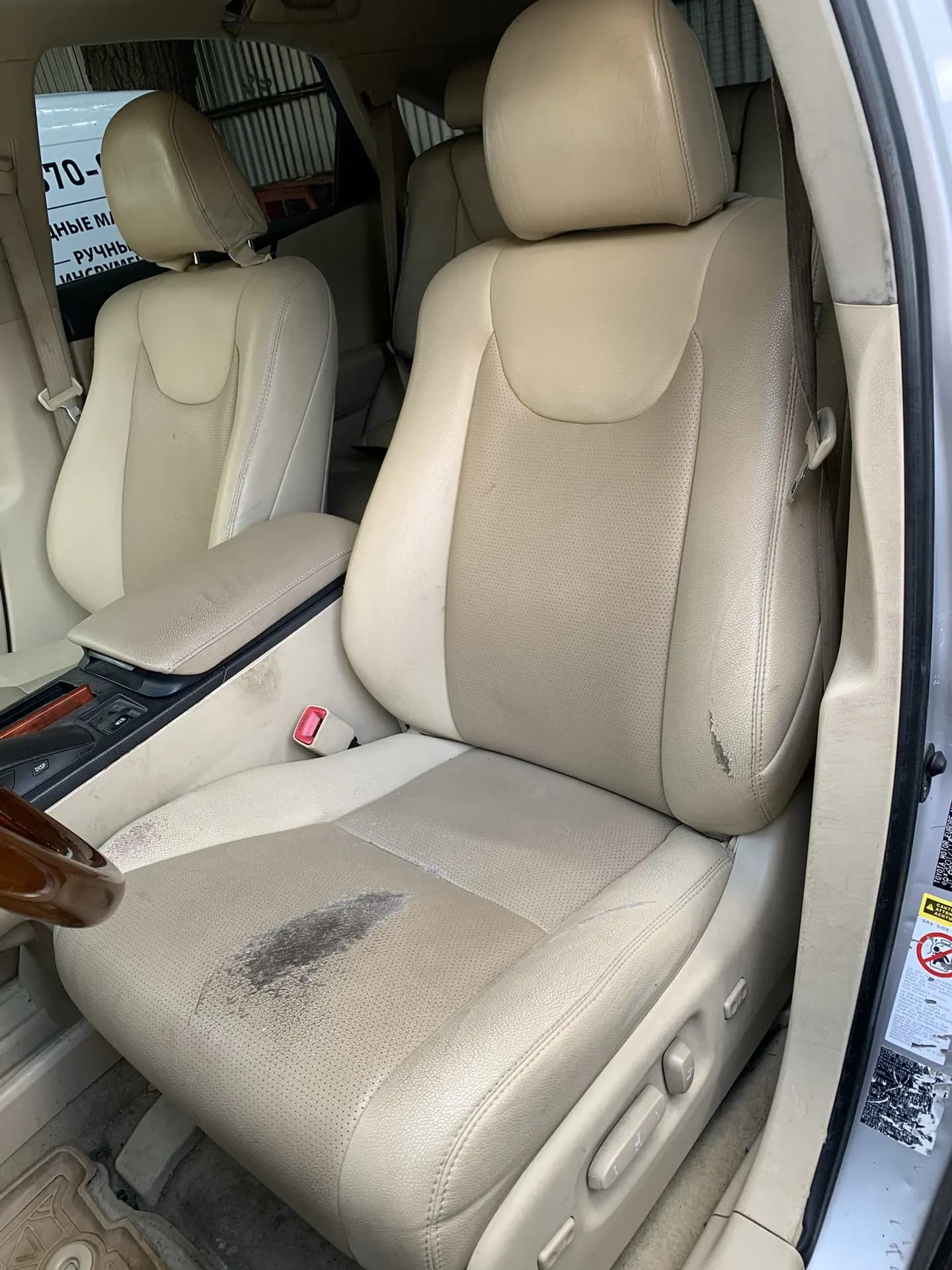 Перетяжка салона Lexus в автоателье Цех №13, до — фото 10